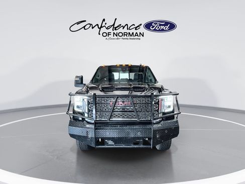 Used 2022 GMC Sierra 3500 Denali AWD/4WD image 2