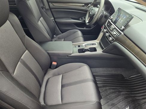 Used 2021 Honda Accord EX image 16