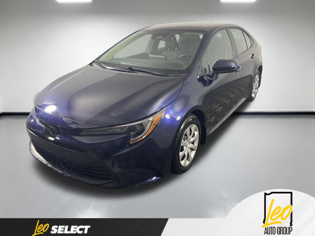Used 2025 Toyota Corolla LE FWD image 1