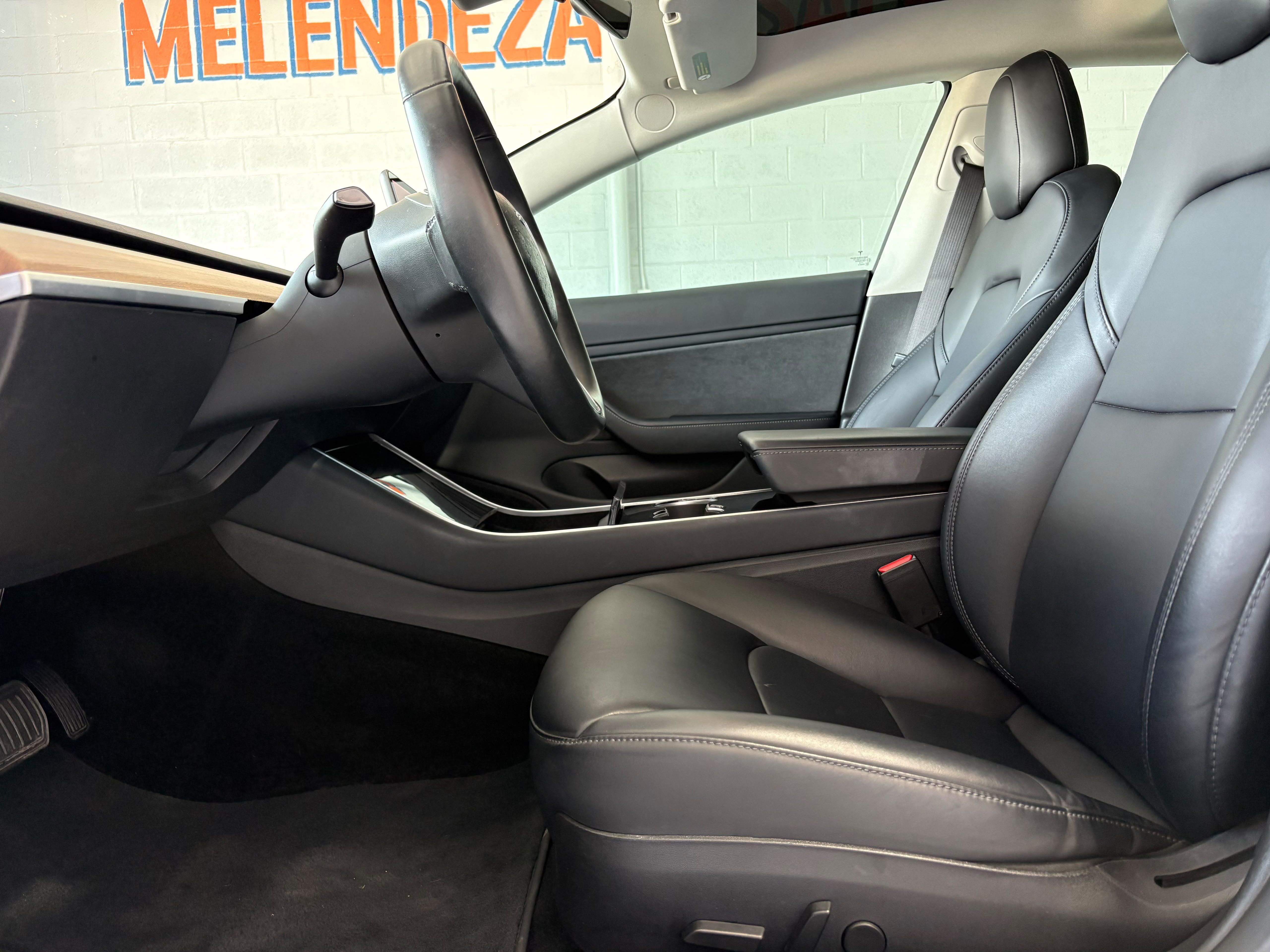 Used 2018 Tesla Model 3 Long Range RWD image 10