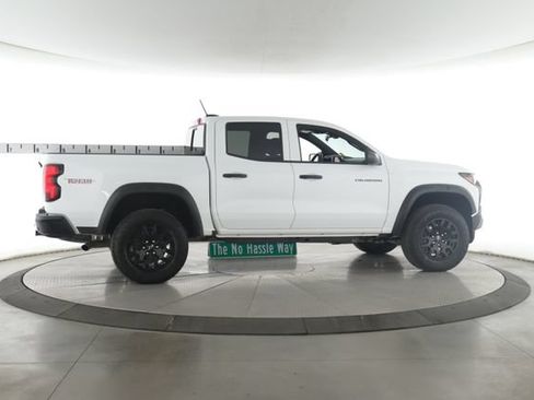 Used 2026 Chevrolet Colorado Trail Boss AWD/4WD image 6