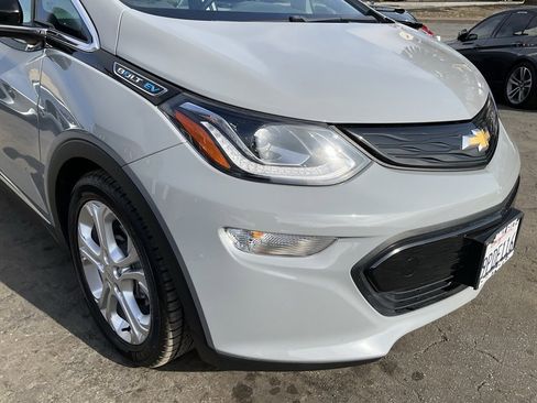 Used 2021 Chevrolet Bolt LT image 65