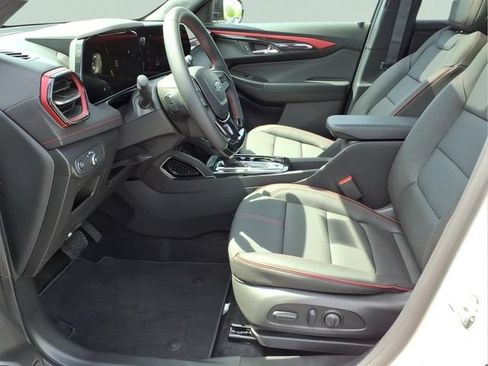 New 2026 Chevrolet TrailBlazer RS w/ Convenience Package FWD image 17