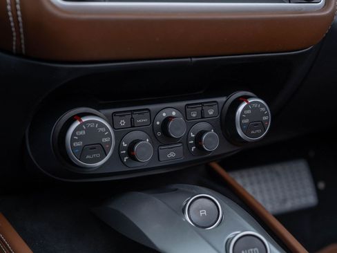 Used 2017 Ferrari California T RWD image 47