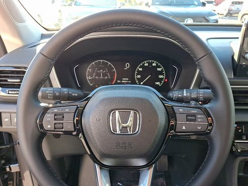 New 2025 Honda Pilot EX-L image 9