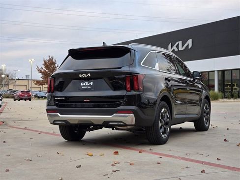 New 2026 Kia Sorento S w/ S Panoramic Sunroof Package FWD image 4