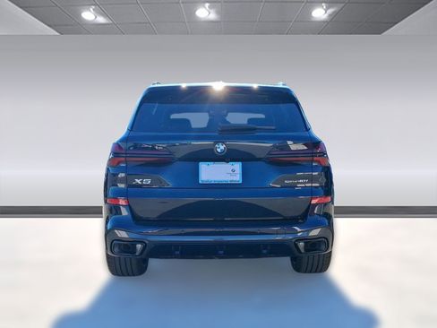 Used 2026 BMW X5 sDrive40i w/ M Sport Package image 10