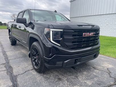 Used 2023 GMC Sierra 1500 Pro w/ Graphite Edition