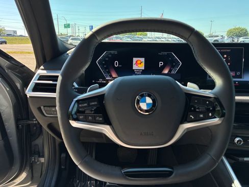 Used 2025 BMW 330i xDrive Sedan w/ Premium Package AWD/4WD image 12