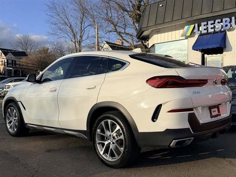 Used 2021 BMW X6 xDrive40i w/ Convenience Package AWD/4WD image 4