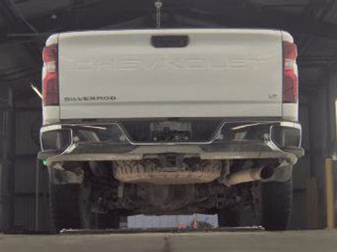 Used 2023 Chevrolet Silverado 2500 LT w/ Convenience Package AWD/4WD image 11