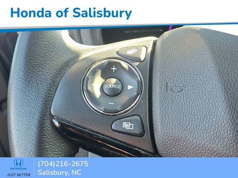 Used 2022 Honda HR-V EX-L image 21