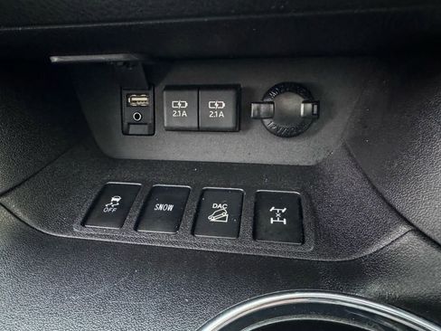 Used 2019 Toyota Highlander Limited Platinum image 24