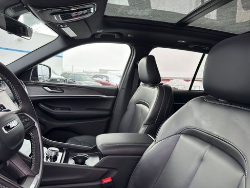 New 2025 Jeep Grand Cherokee Limited image 26