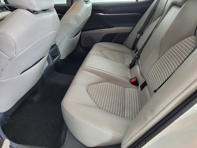 Used 2022 Toyota Camry SE FWD image 15