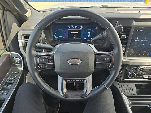 Used 2026 Ford F250 Platinum AWD/4WD image 21