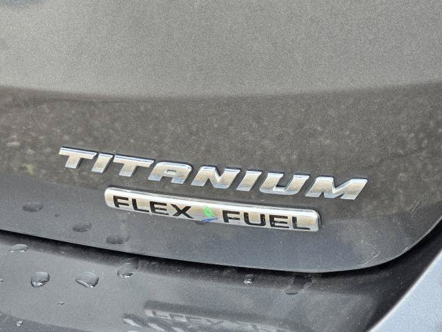 Used 2015 Ford Focus Titanium w/ Titanium Cold Weather Package FWD image 33