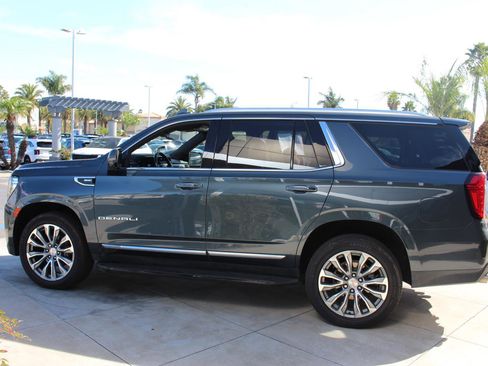 Used 2021 GMC Yukon Denali w/ Advanced Technology Package image 5