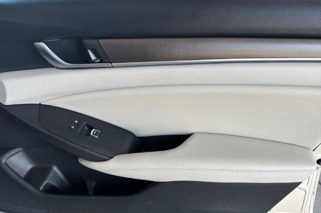 Certified 2019 Honda Accord LX image 21