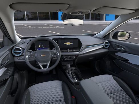 New 2026 Chevrolet Trax LT w/ Driver Confidence Package image 16