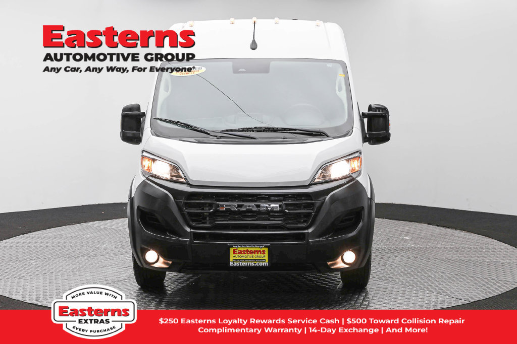 Used 2023 RAM ProMaster 2500 FWD image 3