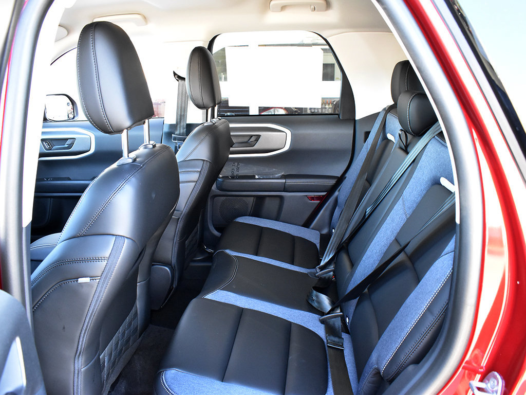 New 2026 Ford Bronco Sport Outer Banks AWD/4WD image 6