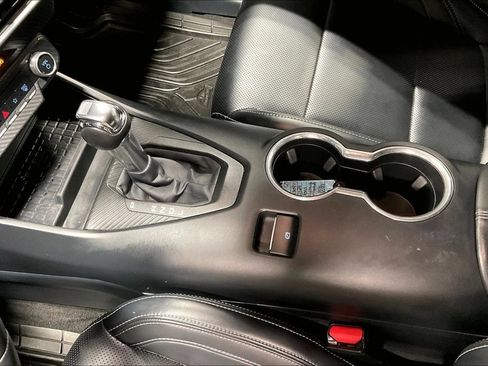 Used 2024 Ford Mustang Premium RWD image 17