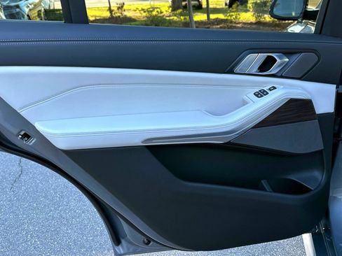 New 2026 BMW X7 xDrive40i w/ M Sport Package image 11