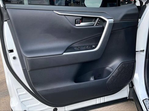 Used 2023 Toyota RAV4 Limited image 24