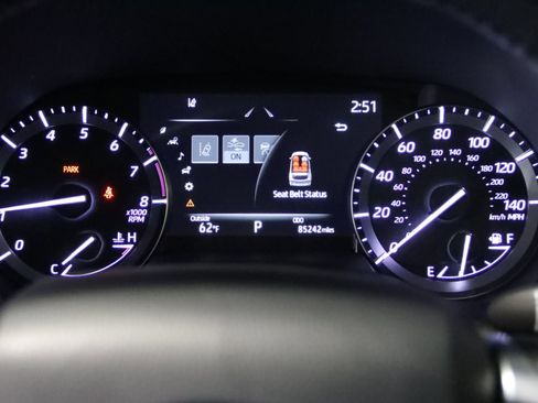 Used 2021 Toyota Highlander Limited image 40