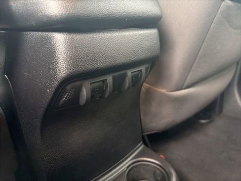 Used 2012 Jeep Wrangler Unlimited Sport AWD/4WD image 22