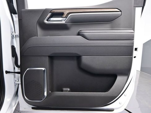 Used 2025 Chevrolet Silverado 1500 LT w/ LPO, Dark Essentials Package image 38