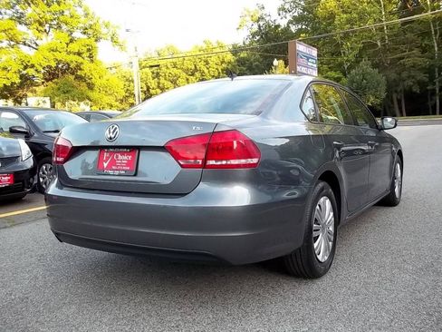 Used 2014 Volkswagen Passat 1.8T S FWD image 3