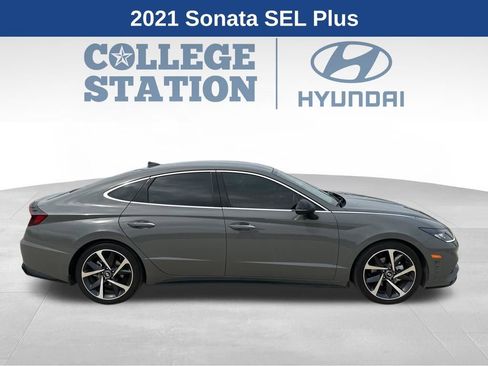 Used 2021 Hyundai Sonata SEL Plus image 2