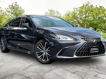 Used 2024 Lexus ES 350 w/ Premium Package