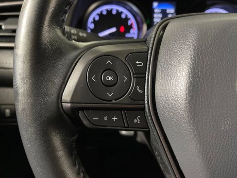 Certified 2022 Toyota Camry SE w/ Convenience Package image 26