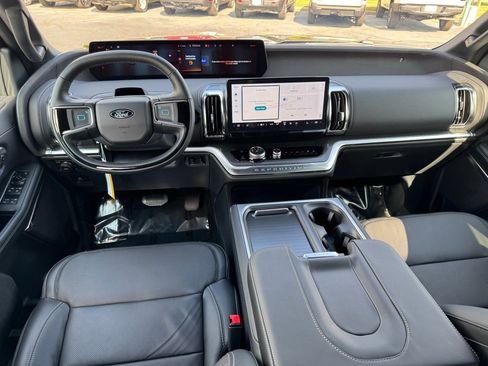 New 2025 Ford Expedition Platinum w/ Stealth Performance Package image 5