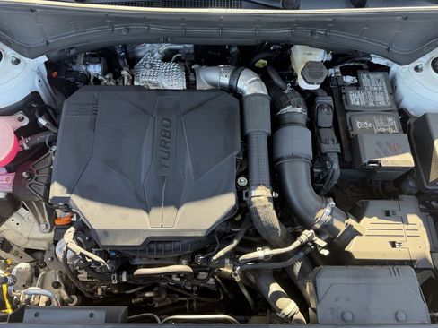 Used 2025 Hyundai Santa Fe SEL image 32