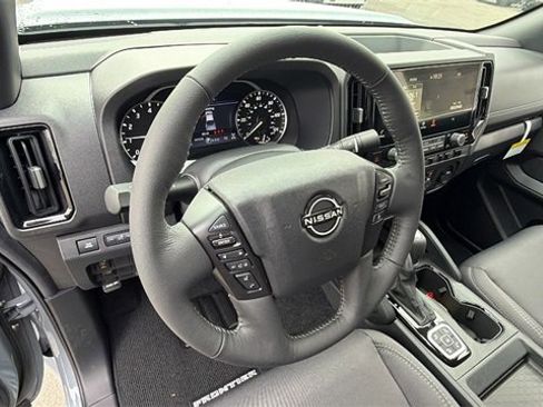 New 2026 Nissan Frontier SV image 31