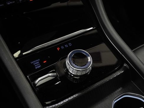 Certified 2025 Jeep Grand Cherokee L Limited w/ Luxury Tech Group II image 38