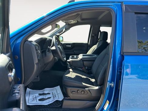 Used 2022 Chevrolet Silverado 1500 Custom Trail Boss w/ LPO, Dark Essentials Package AWD/4WD image 9