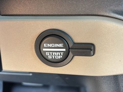 New 2026 Ford Bronco Big Bend w/ Black Diamond Package AWD/4WD image 11