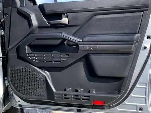 Used 2024 Toyota Tacoma TRD Sport image 22