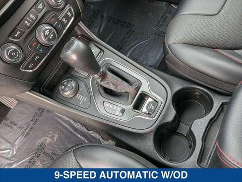 Used 2022 Jeep Cherokee Trailhawk w/ Sun, Sound & Nav Group image 18