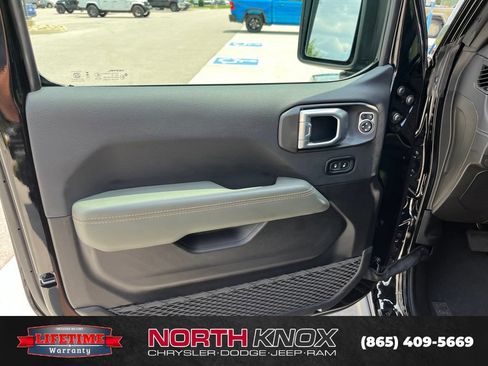 New 2026 Jeep Gladiator Mojave AWD/4WD image 6
