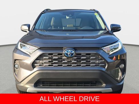 Used 2019 Toyota RAV4 Limited AWD/4WD image 2
