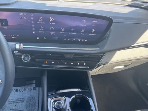 Used 2025 Buick Envision Preferred image 36