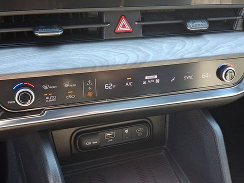 Used 2023 Kia Sportage X-Line w/ X-Line Premium Package AWD/4WD image 17
