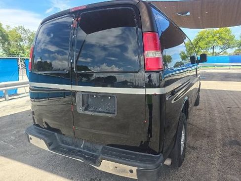 Used 2019 Chevrolet Express 2500 w/ Driver Convenience Package RWD image 4