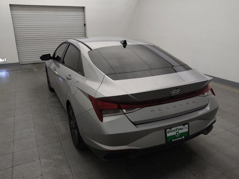 Used 2021 Hyundai Elantra SEL FWD image 6